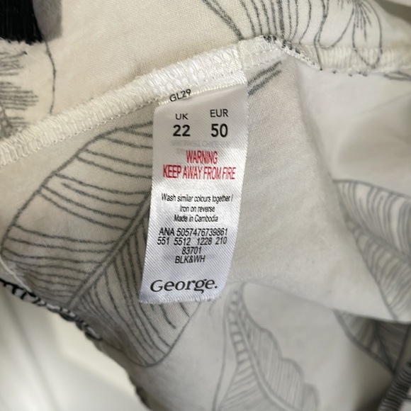 White and black kimono size uk 22 - Picture 3 of 4